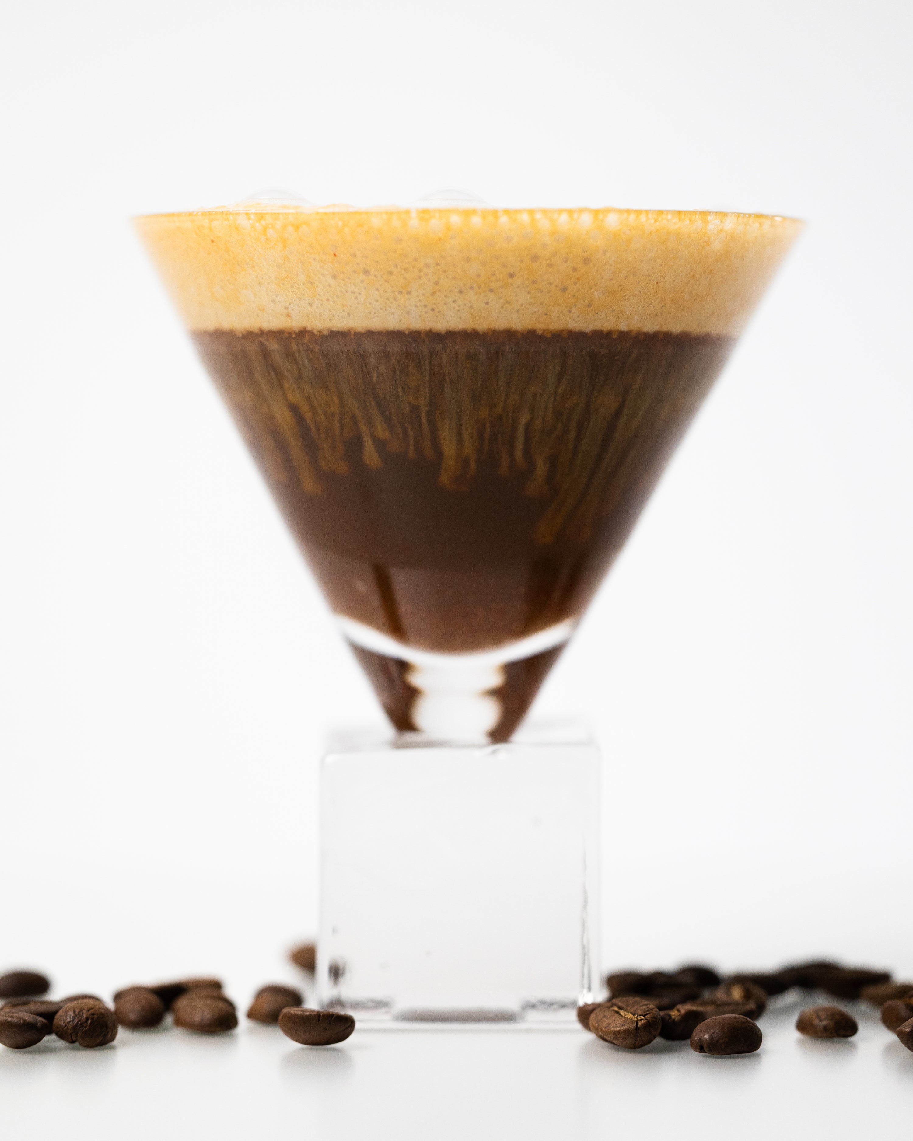 Espresso + original oat milk + Licor 43